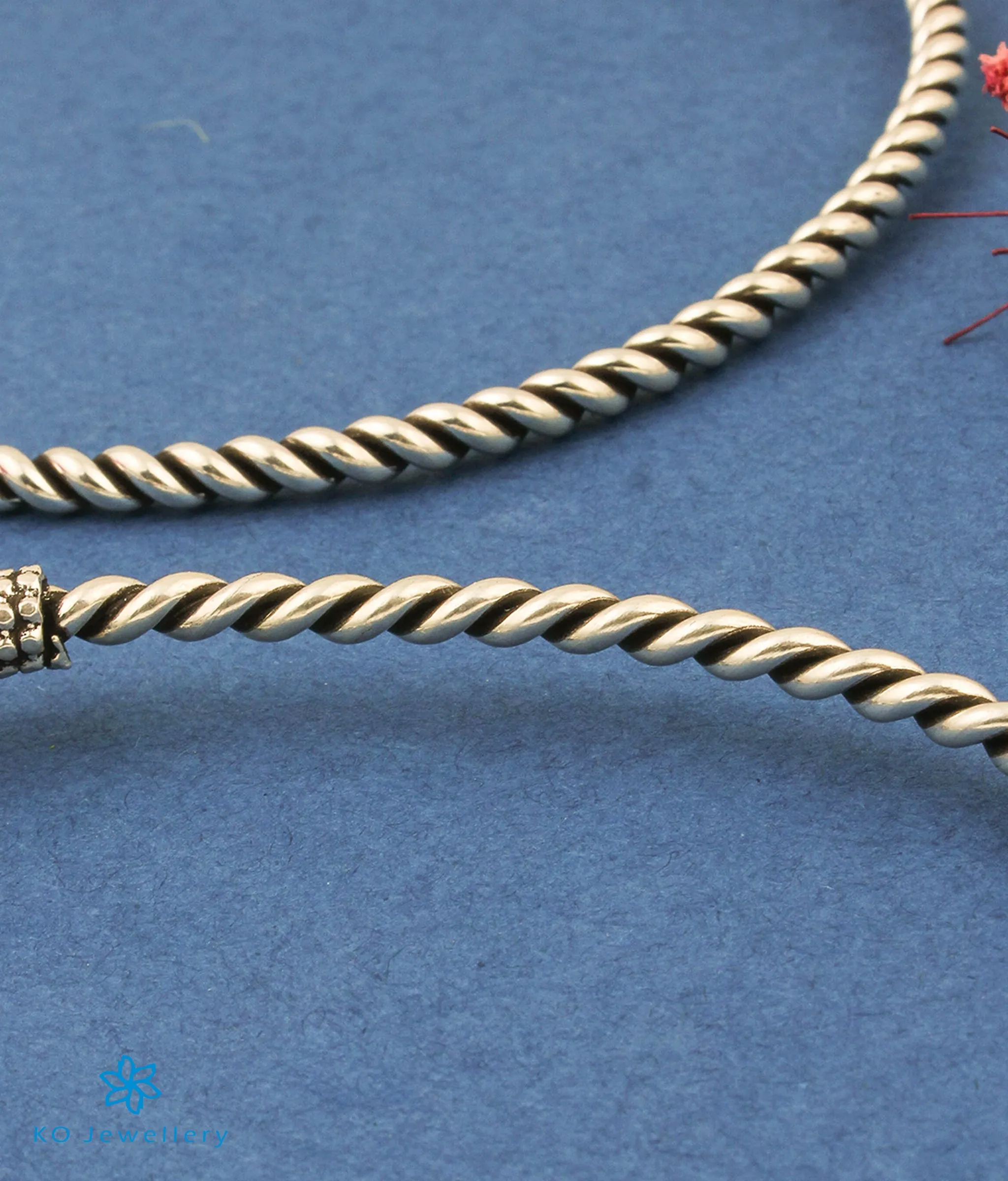 The Zyama Silver Cuff Anklets